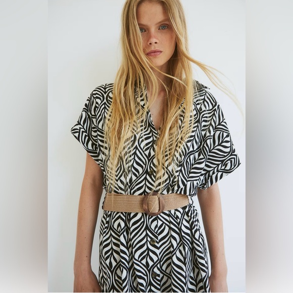 H&M Dresses & Skirts - H&M Shirt Dress in Black and White Pattern with Belt